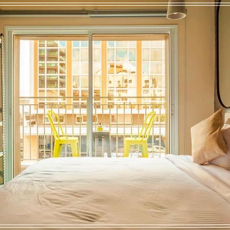Dream Beach 98 Hotel And Spa Tel Aviv Bagian luar foto