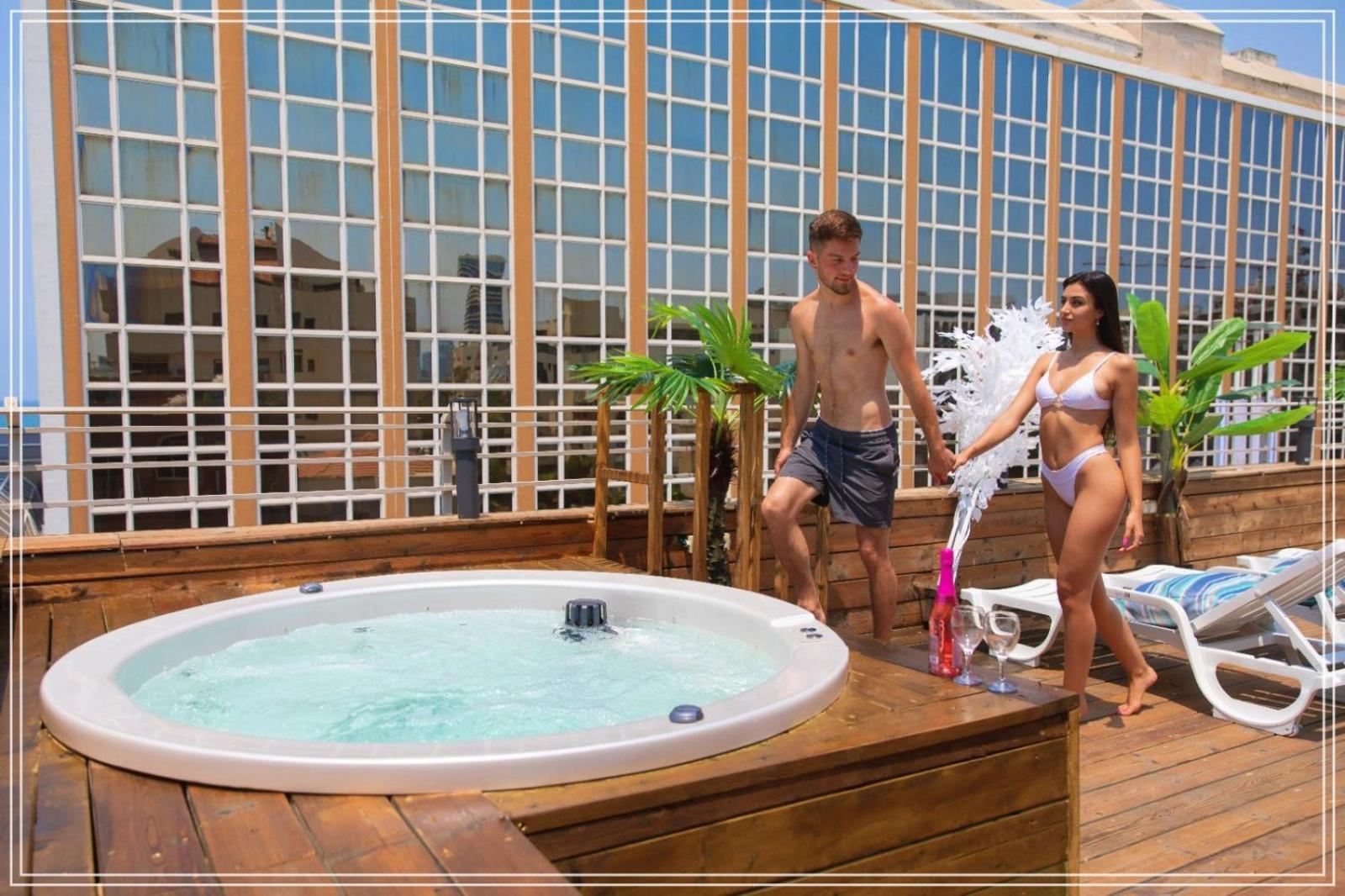 Dream Beach 98 Hotel And Spa Tel Aviv Bagian luar foto