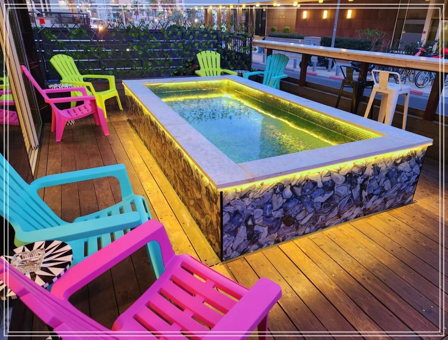 Dream Beach 98 Hotel And Spa Tel Aviv Bagian luar foto